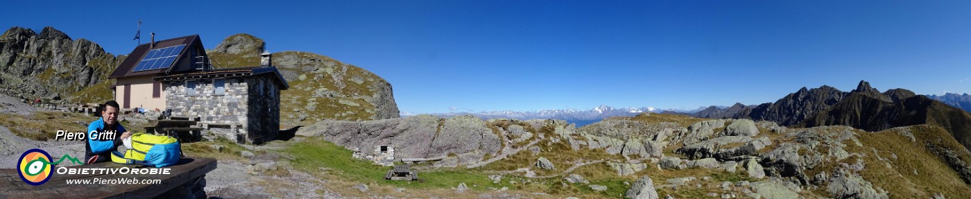 41 Rifugio Benigni (2222 m).jpg